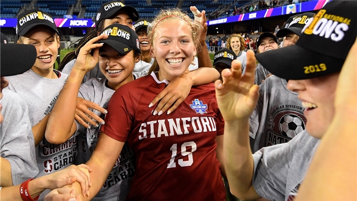 Stanford mourns death of goalkeeper Katie Meyer