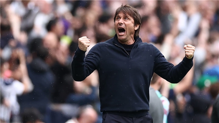 Conte: Tottenhams Champions League qualification is like a trophy
